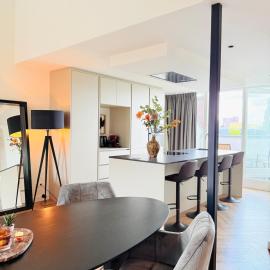 Cooth's Luxury Loft with City Views