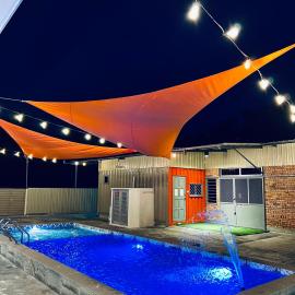 The Rina Homestay-Whole Villa with Private Pool,BBQ & Karaoke-1Min Beach-, hotel in Port Dickson