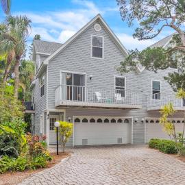 5 min Walk to Beach & Dining in a Private Street, hotel in Holmes Beach
