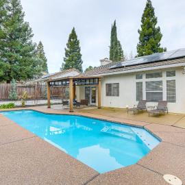 Family Home Near Folsom Lake in El Dorado Hills!, ξενοδοχείο σε El Dorado Hills