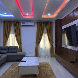 Spacious Penthouse 1 Apartment