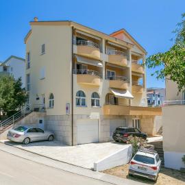 Apartments by the sea Tucepi, Makarska - 24643