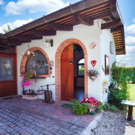 Lovely Home In Udine With Wifi, hotelli kohteessa Udine