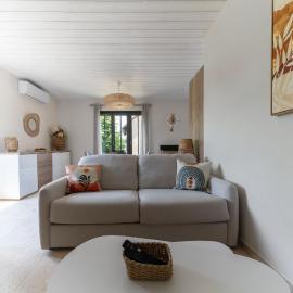 Maison Billy - Maison design et climatisée avec jardin, hotel v mestu Billy
