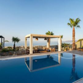 Royal Hill Villa - Private Pool - Sleeps 8