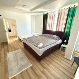 Rooms ALEA, hotel em Sanski most