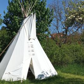Teepee na Fléčku – hotel w mieście Uherské Hradiště