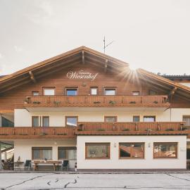 Pension Wiesenhof, hotel in Campo di Trens