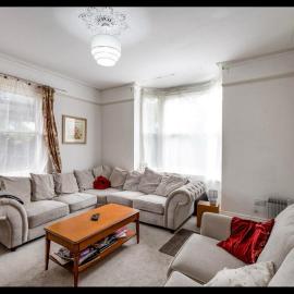 Corporate, Contractors Hollies House, 5 Bedrooms sleeps 15, hotel in Retford