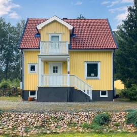 Stunning Home In Sjötofta With Sauna, hotel di Sjötofta