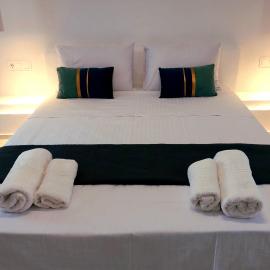 AGAPI apartments, hotell sihtkohas Kýthnos