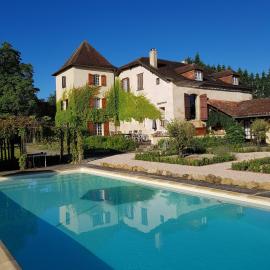 Pure Gardères, hotel em Monlezun