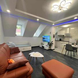 Tiffany apartment