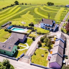 Trenewydd Farm Holiday Cottages、カーディガンのホテル