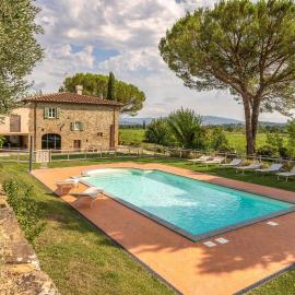 Lovely Home In Arezzo