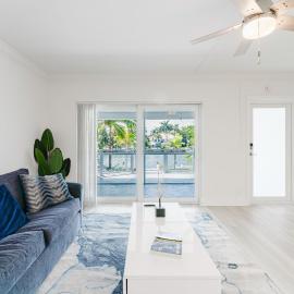 Waterfront Retreat Views, Pool, Hot Tub, Gym Walk to Beach & Boca Resort!
