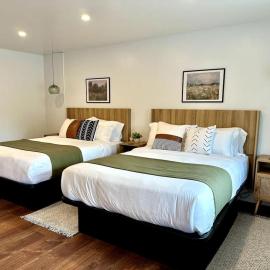 Columbia Cabins Cabin 9、ソノラのホテル