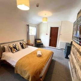 106 Brynmill - Room 7, hotel in Sketty