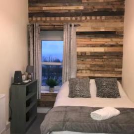 106 Brynmill - Room 10 - Sea views