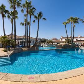 Binilivin' Menorca CalaPorter, hotel in Cala en Porter