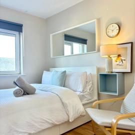 Cobh Comfort by the Sea