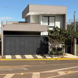 Casa Premium Adamantina โรงแรมในAdamantina