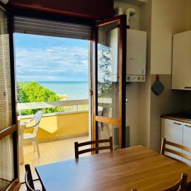 APPARTAMENTO -C- VISTA MARE con 2 camere da letto-Residence Azzurro