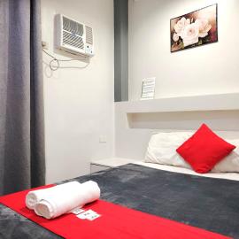 JRJA Suites 1 near Card Bank Tagum, ξενοδοχείο σε Tagum