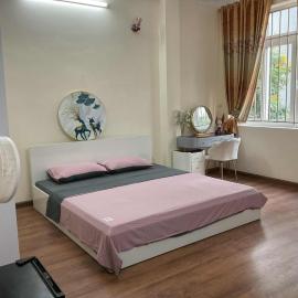 Ribi Home, hotel in Hà Ðông