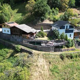 Brentwaldhof Appartements, hotelli kohteessa Cornedo all'Isarco
