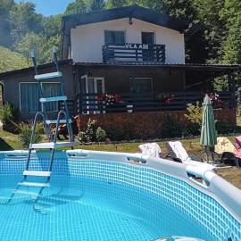 VILA Ade: Padeş şehrinde bir otel