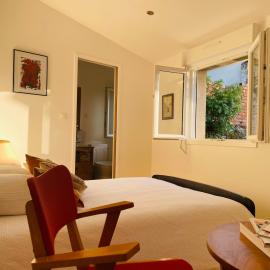 Chambre cosy dans le Centre de Blaye - clim & WiFi, hotel u gradu Ble