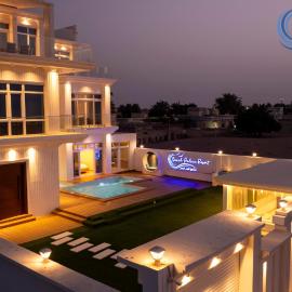 Beach Palace Resort, hotell i Suwādī al Baţḩāʼ