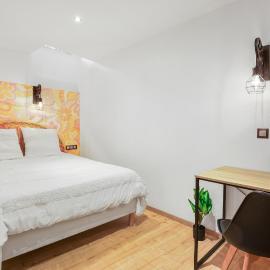 Nomad TERRACOTTA - suite avec SDB privée - Nomad Home, hotel a Béziers