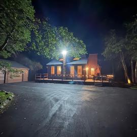 Ash Cottage in Poconos near Camelback & Kalahari、Long Pondのホテル