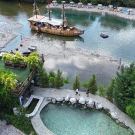 Hotel - Resort Vellezerit Doka, hotel en Klos
