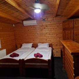 Dorgo House, hotel em Lipova