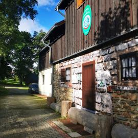 Chata Prášily, hotel u gradu Prašili