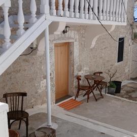 Papu's Villa, hotel in Piqeras