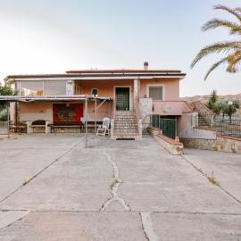 Villa Don Pè, hotel in Roccella Ionica