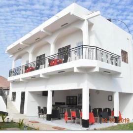 Sukuta nema guest house, hotell i Sareh Mowndeh