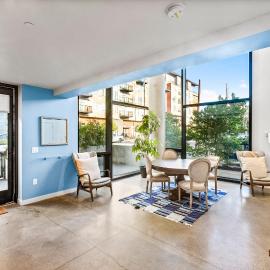 Airy and Open Corner Loft - 92 Walkscore