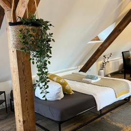 Black Billard l Loft für 2-5 Personen l Wohlfühlen in Altstadtnähe، فندق في لاندشوت