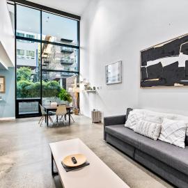 Open Loft in Redmond Core - 92 Walkscore!