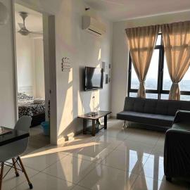 The Stay, Kenwingston Residence - No Wifi, Lake View, Cyberjaya, 1BR, Parking, hotel in Cyberjaya