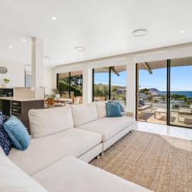 Amelie - Luxury Beach View Condo Minutes to Beach, hotelli kohteessa Terrigal