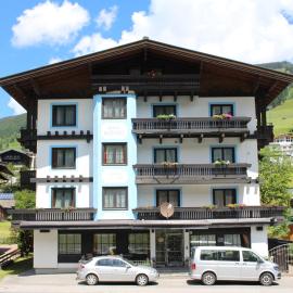 König - Joker Card included in Summer, hotel Saalbach Hinterglemmben