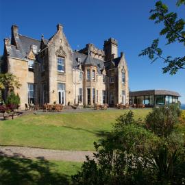 Stonefield Castle Hotel ‘A Bespoke Hotel’, khách sạn ở Stonefield
