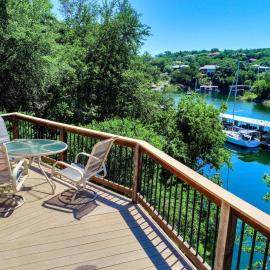 Lake Travis Bungalow Casita Golden Rod #2, hotel in Lakeway