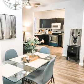 Gaslamp 2BR Suite Free Parking Convention Walk
